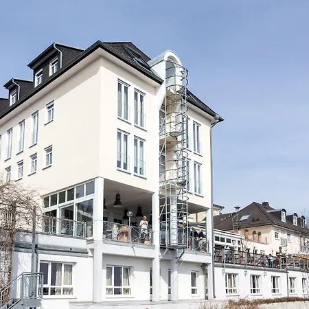 Hotel Schoene Aussicht-2